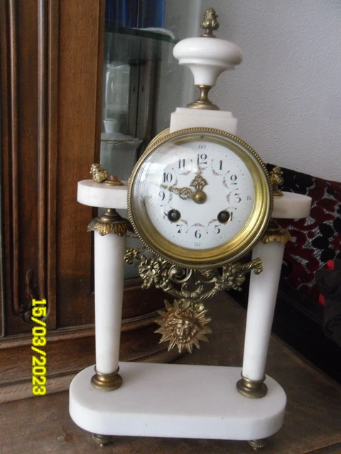 Pendule Mécanique De Bureau En Marbre – Horloge D'occasion