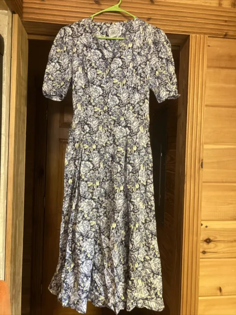 Vintage Laura Ashley Prairie Cottage Floral dress Size 10
