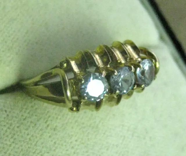 Vintage fifties goldener Ring 333 Gold  Aquamarin Blautopas Sixties 17,5 blau