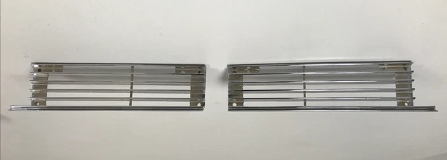1966 1967 Buick Riviera LH RH Lower Grill 1380104 1380105 T43