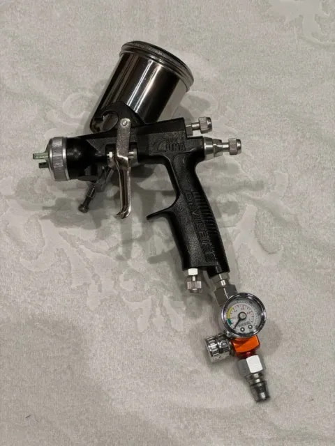 Devilbiss Luna Mark II 245 PLUS 1.5 Spray Gun w/Cup Regulator Guage