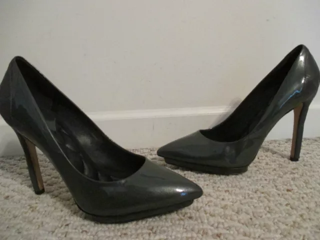 Brian Atwood Macine Gray Patent Leather Platform / Heels / Shoes Size 8