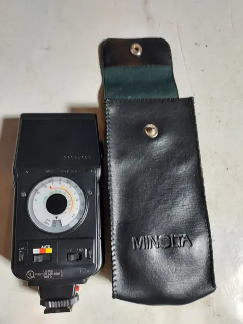 Minolta Auto 132X Shoe Mount Flash  Tested Working,With Case