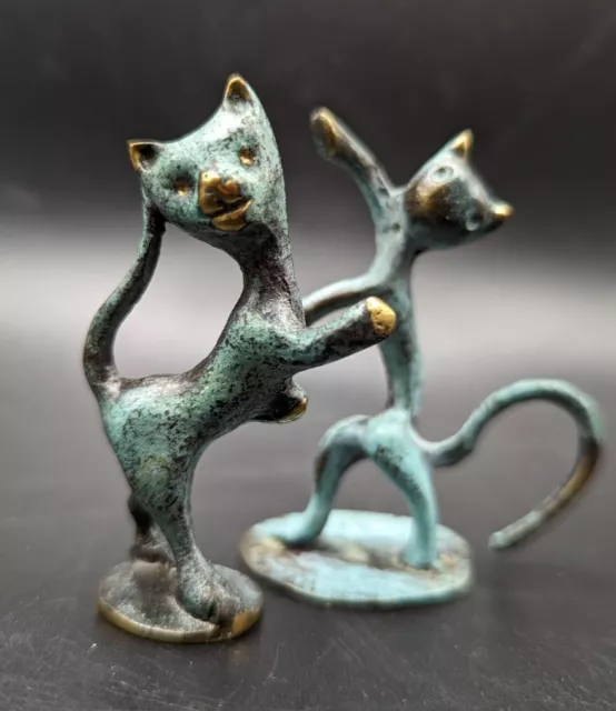 Pair Of Mid-Century Hakul Israel Verdigris Dancing Cat Figurines Brass, Vintage 2