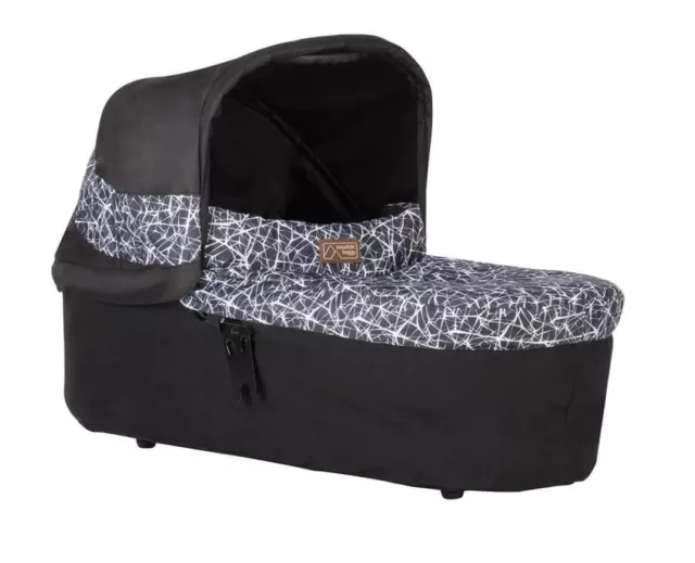 Mountain Buggy Carrycot Plus V3.2 for Terrain/UJ  - Graphite INTERNET RETURN