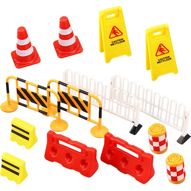 50 Stück Mini-Verkehrskegel – 2,4x1,1 Cm, Aus Kunststoff, Für Modellbau, Deko Oder Als Lernspielzeug