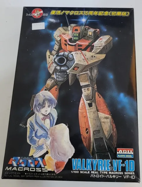 Macross Valkyrie VF-1D ARII 1/100 plastic model kit 0070965