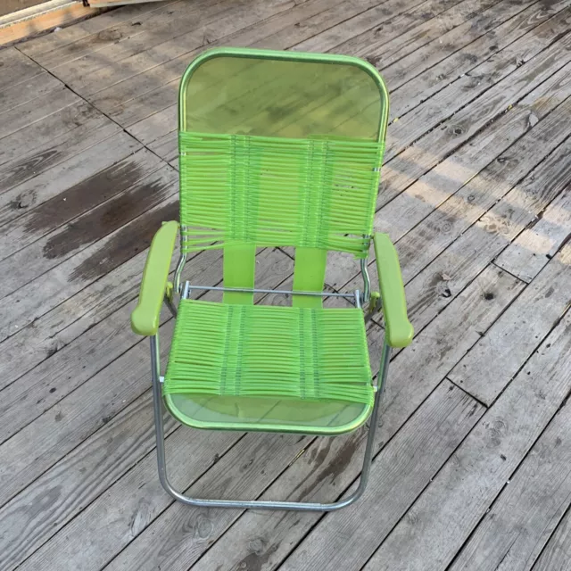 Vintage Aluminum￼ 90s Lawn Chair PVC Tubing Vinyl Tube Green Folding