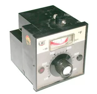 3 United Elec. Controls Co. Temp. Controller 493190722