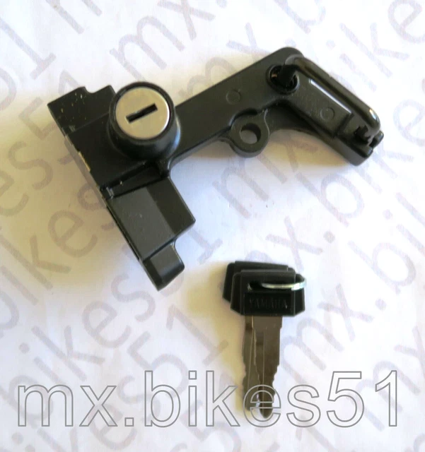 5G2-24705-00 YAMAHA  XJ 750 1981/83 serrure de selle.