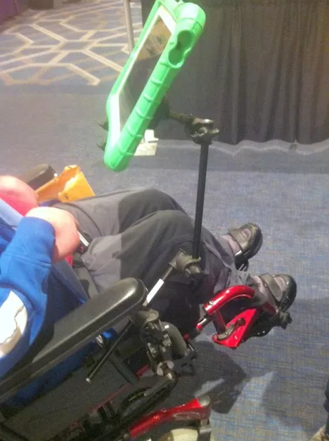 Articulating Arm w/Adjustable Tablet Holder