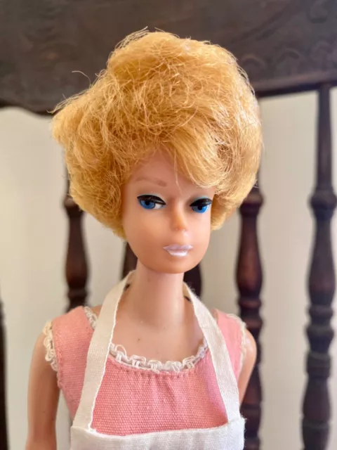 1963 Platinum Bubble Cut Barbie Doll 2