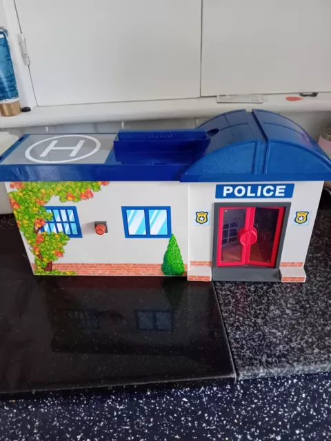 Playmobil My Take Along Police station