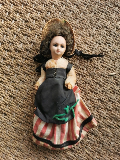 Mignonnette Poupée Ancienne En Porcelaine - All Bisque - Fabrication Française - Époque