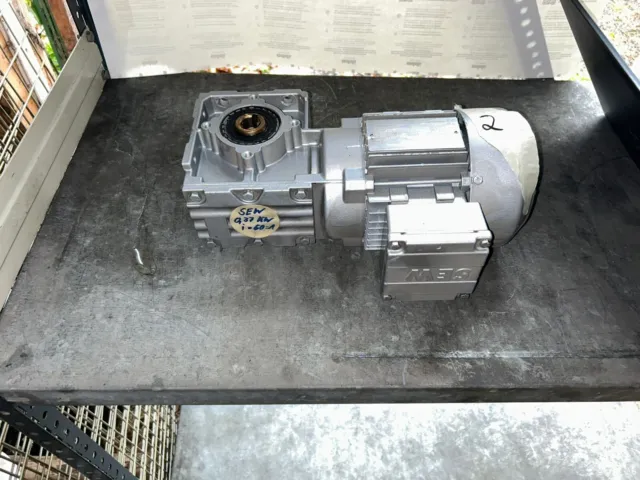 Getriebemotor SEW-Eurodrive WA30-DT71D4 0,37 KW 1380 U/min i=60