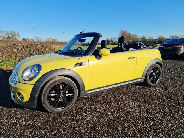 2010 Mini Cooper D Diesel Convertible in Yellow 73,000 2 Prev Owners Full MOT