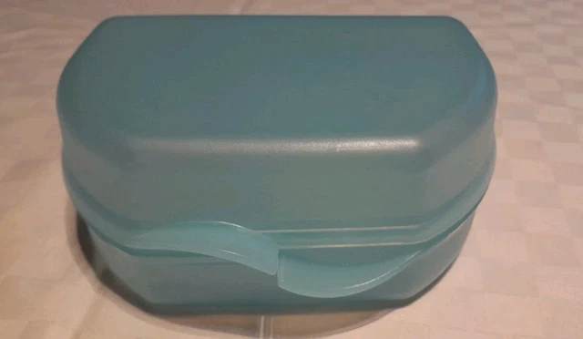 Tupperware Brotdose Alt
