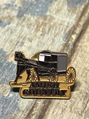 Amish Country Pin Pennsylvania USA Souvenir Horse Buggy Carriage