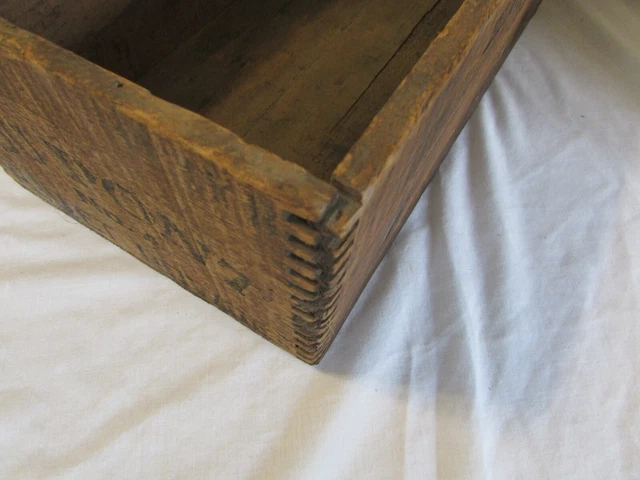 Antique DUPONT No. 4 Black Pellet Powder Wood Box Crate Explosives Dynamite 9