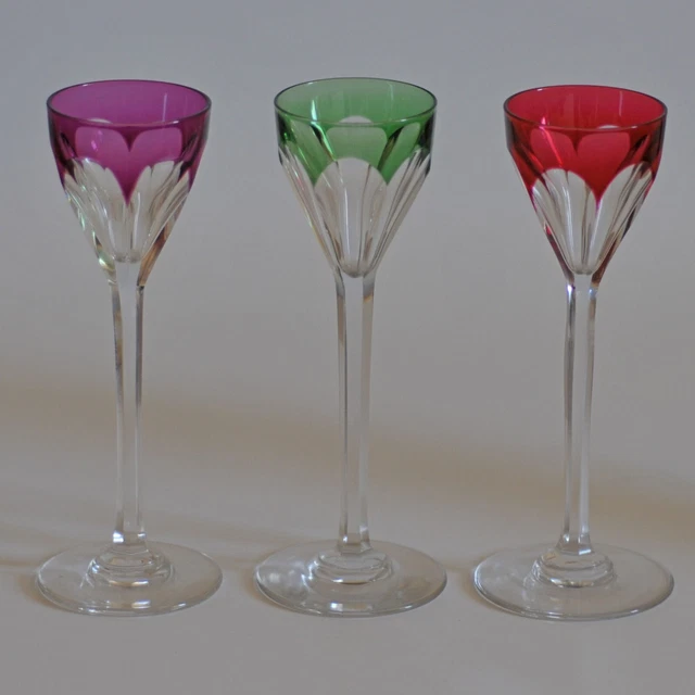 3 verres à liqueur en cristal mauve, vert et bordeaux: Baccarat, St Louis?
