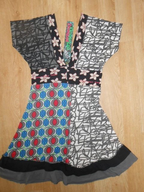 Robe Desigual Multicouleur Taille 38 - Coton - Style évasé Manches Longues - Occasion Très Bon état