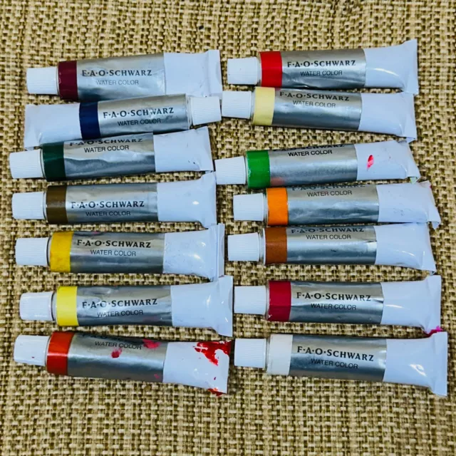 F A O Schwarz Branded Artist's Oil Paint 13 Unopened Tube Lot 17 Grams By Weight