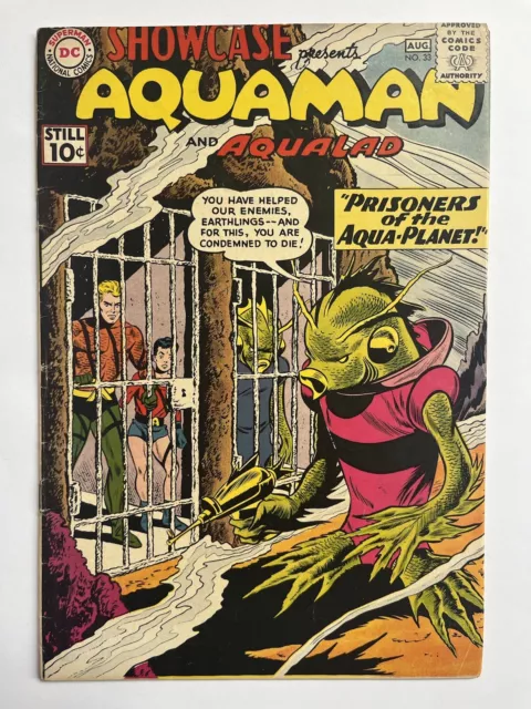 SHOWCASE #33 Early Silver Age Appearance AQUAMAN!!! August 1961!!! GREAT BOOK!!!