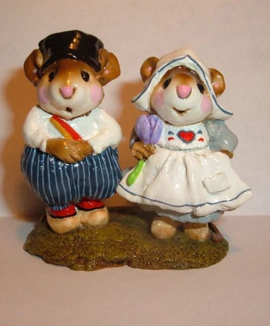 Wee Forest Folk M-169 Hans and Greta retired