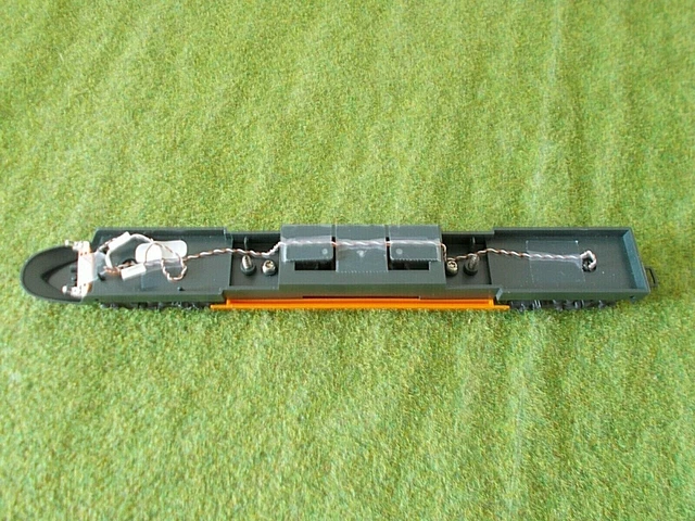 FAUSSE MOTRICE TGV orange jouef (non motorisé), trains HO, kafr78 EUR