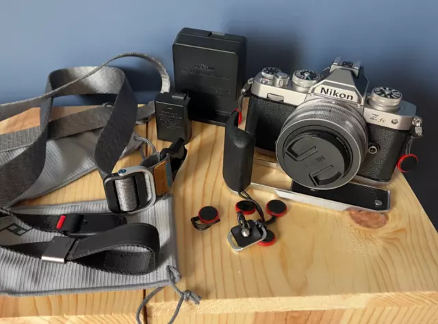 Nikon Z fc 20.9MP Mirrorless Camera, Peak Design straps, 16-50mm, SmallRig grip