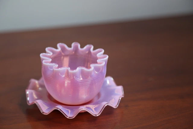 Antique Boston Sandwich Lutz Glass Threaded Pink Opalescent Bowl & Underplate