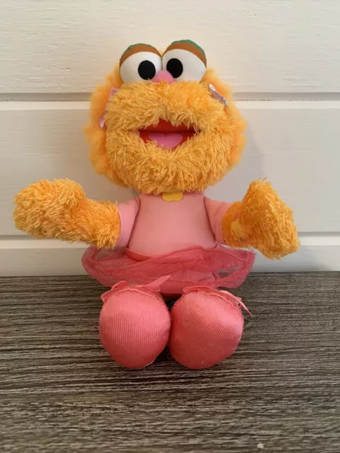 Fisher Price Ballerina Zoe Plush Doll Sesame Street 2008 Mattel, Inc.