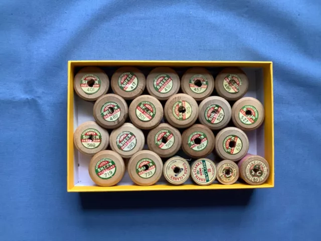 21 vintage reels of Coates sewing thread