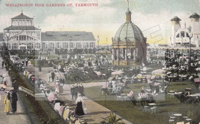 Wellington Pier Gardens, Great Yarmouth, Norfolk Postcard