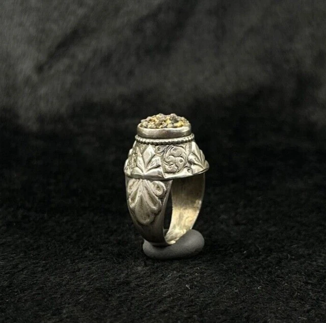 Beautiful Ancient Roman Solid Silver Ring With Old Mosaic Glass Gabri Stone