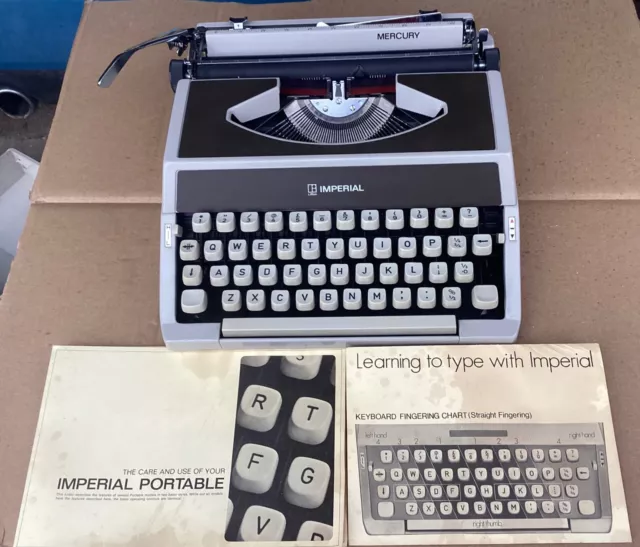 Imperial Mercury Portable Typewriter  retro Vintage good condition