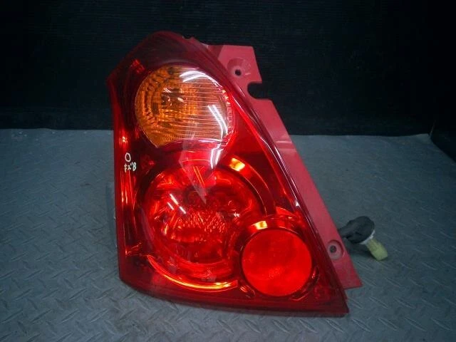 SUZUKI Swift 2006 CBA-ZC31S Fanale posteriore sinistro 3567057K00 [usato] [PA89034168]