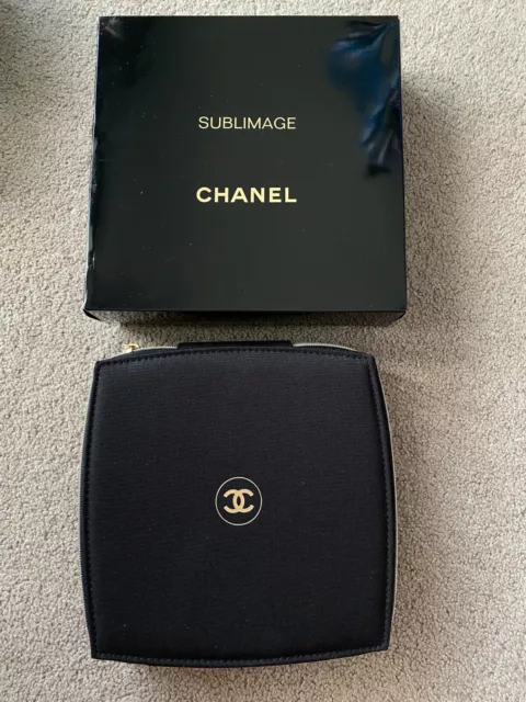 New Authentic CHANEL Cosmetic Makeup Bag Case Storage Bag Travel Pouch