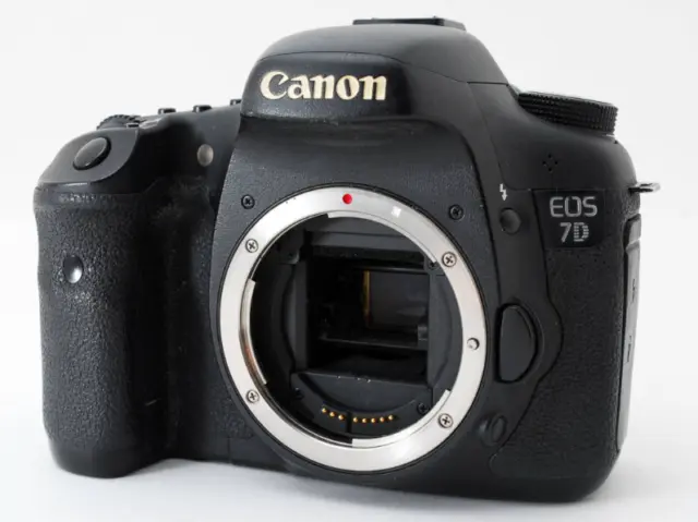 [MINT] Canon EOS 7D 18.0MP Black Body w/ Charger Digital SLR Camera