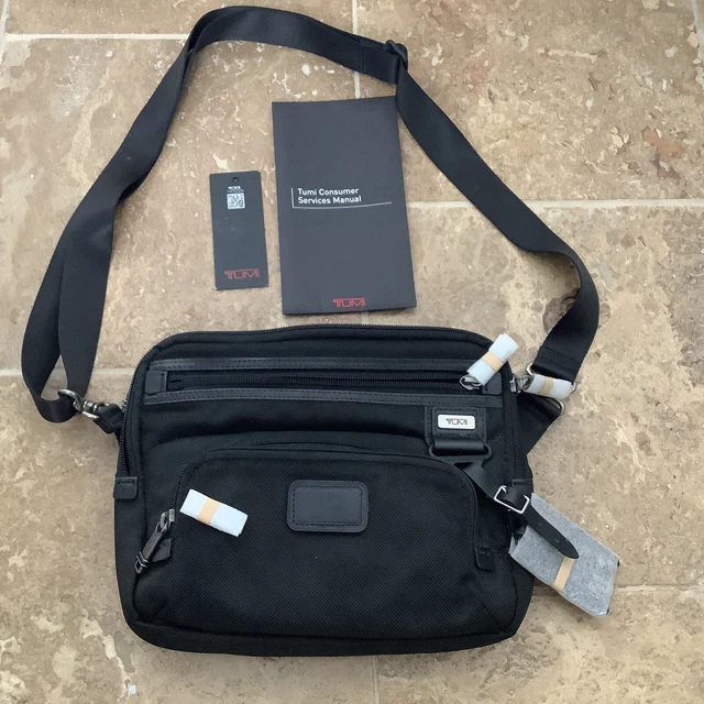 TUMI ipad/day Bag NEW
