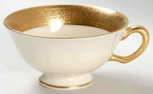 Lenox Westchester Footed Cup Gold Backstamp