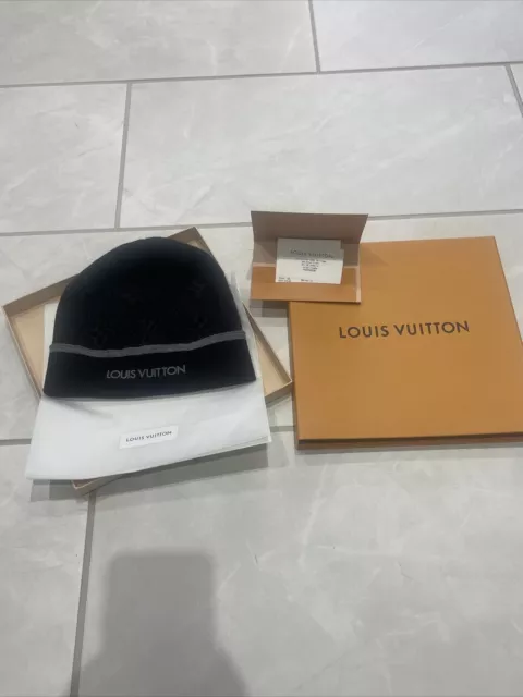 Louis Vuitton® Néo Petit Damier Beanie Beige. Size in 2023