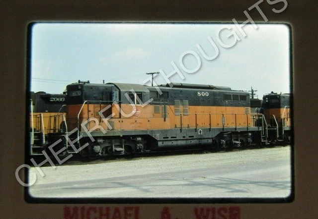 Original '76 Kodachrome Slide MILW Milwaukee Road 800 GP9 Bensenville, IL  24C39