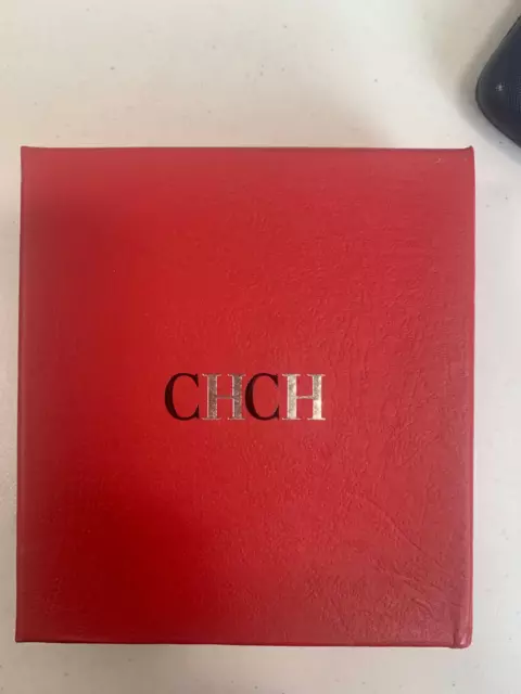 ''NEW'' CH CAROLINA HERRERA Red medium size square shaped Gift Box w ...