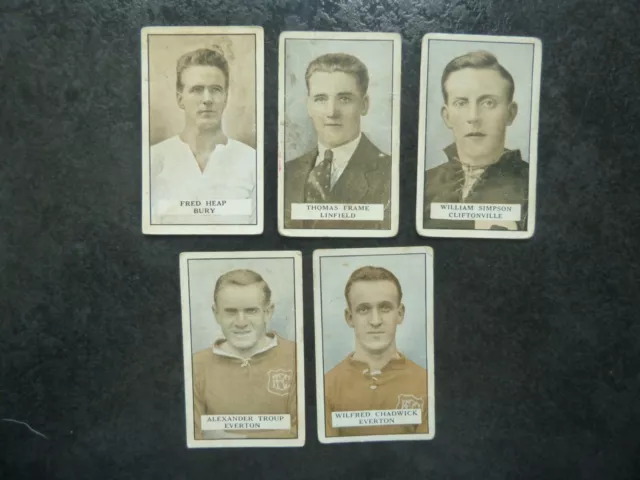 Gallaher Famous Footballers Green Back Cigarette Cards 1925 -