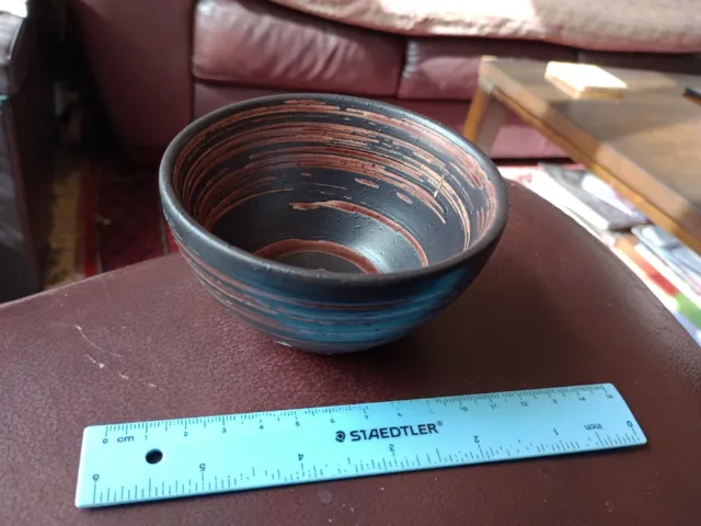 Vintage Studio Pottery Red/Black Art Swirl Glaze Bowl. 9.5cm Rim Dia, 5cm Tall.