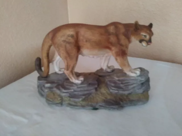 Cougar Mountain Lion Puma Cat Porcelain Animal Figurine Andrea By Sadek 5616