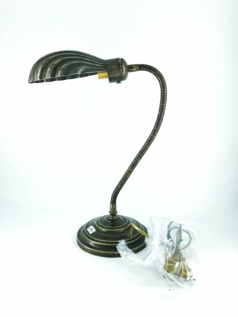 Lampada da tavolo abat-jour in ottone a conchiglia in stile Liberty francese