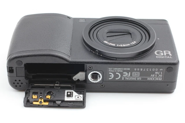 [Near MINT in BOX] Ricoh GR DIGITAL II 1711 Shots 10.1MP Digital Camera JAPAN 8