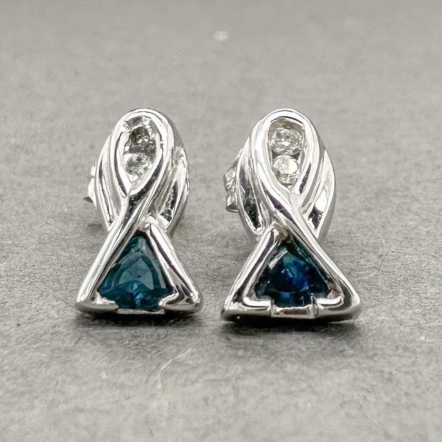 Estate 18K W Gold 0.13ctw Sapphire & 0.04ctw H-I/SI2 Diamond Stud Earrings